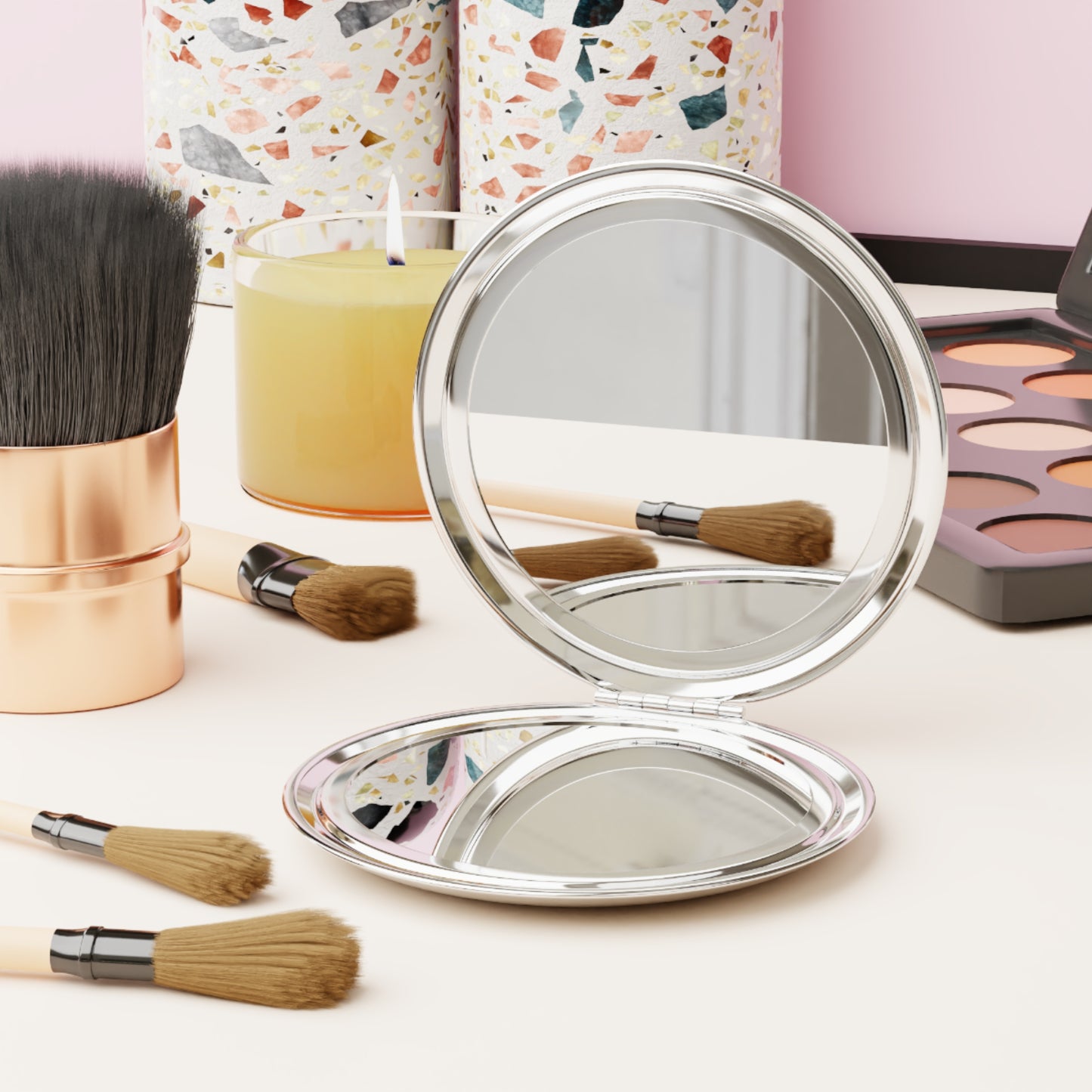 Compact Travel Mirror – BBC