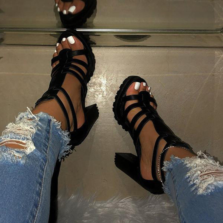 Women's Sandals With A Round Toe And Chunky Heel
